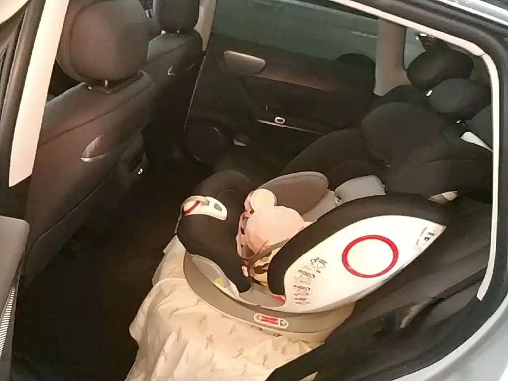 Leapmotor Leapmotor C11 — миниатюра 17