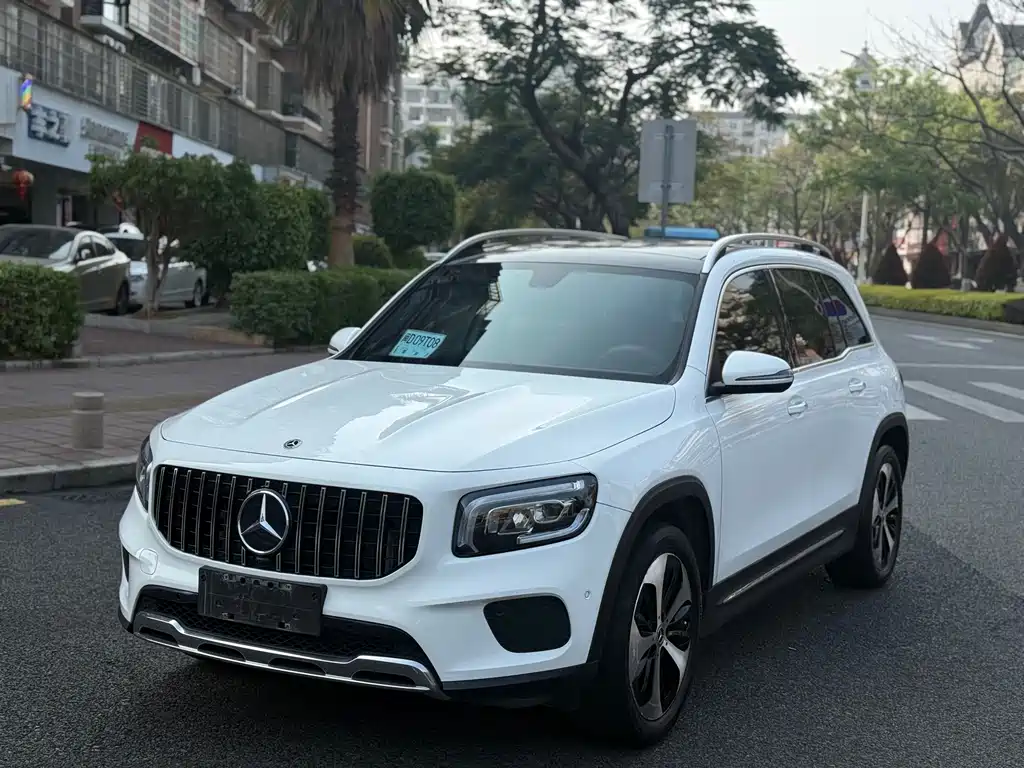 Mercedes-Benz GLB 2021