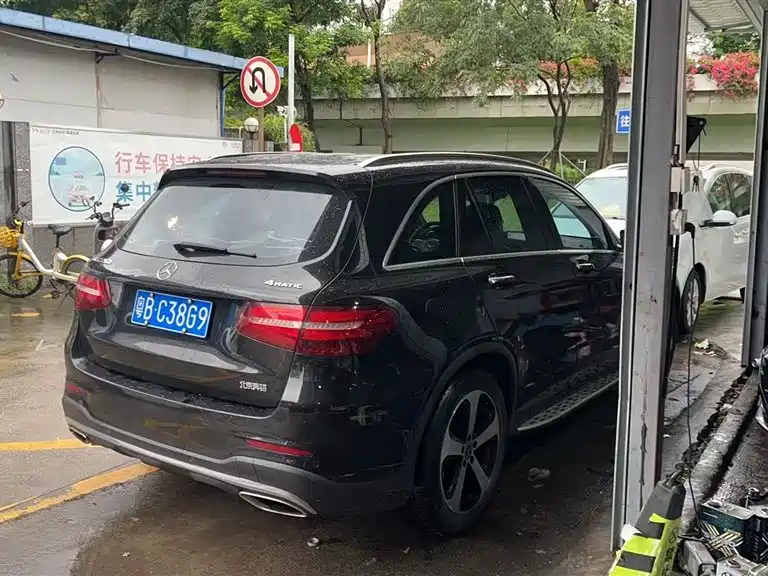 Mercedes-Benz GLC 2018 GLC 260 4MATIC Luxury