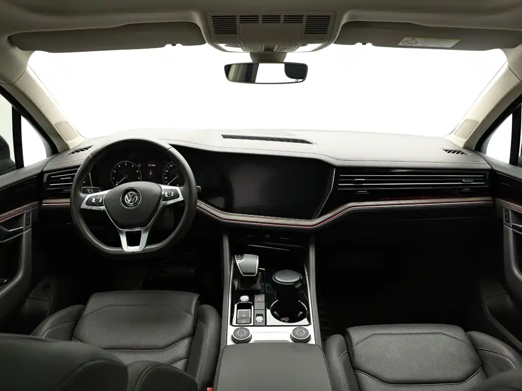 Volkswagen Touareg — миниатюра 14