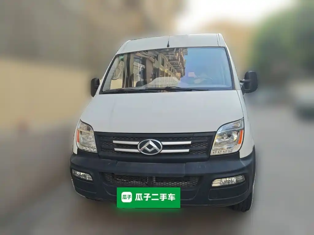 MAXUS V80 — миниатюра 23