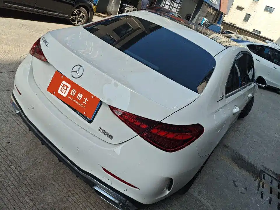 Mercedes-Benz C-Class — миниатюра 4
