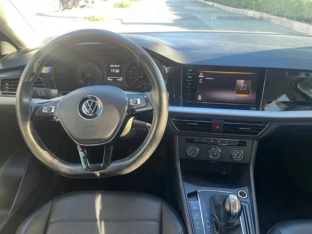 Volkswagen Lavida — миниатюра 6