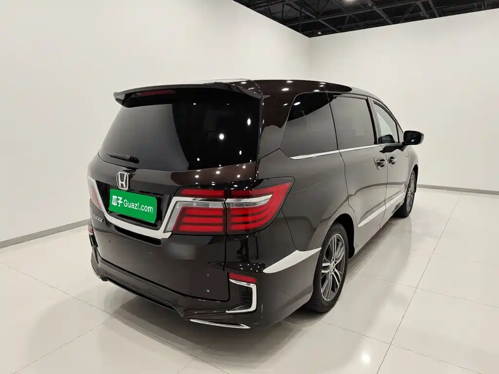Honda Elysion — миниатюра 6