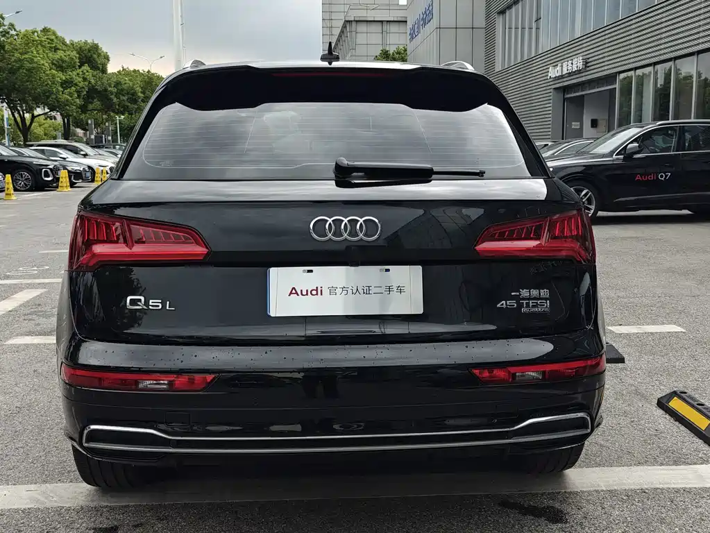 Audi Q5L — миниатюра 14