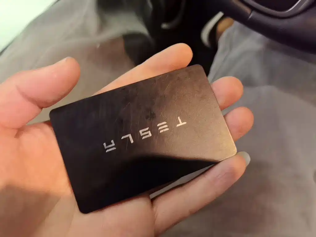 Tesla Model 3 — миниатюра 9