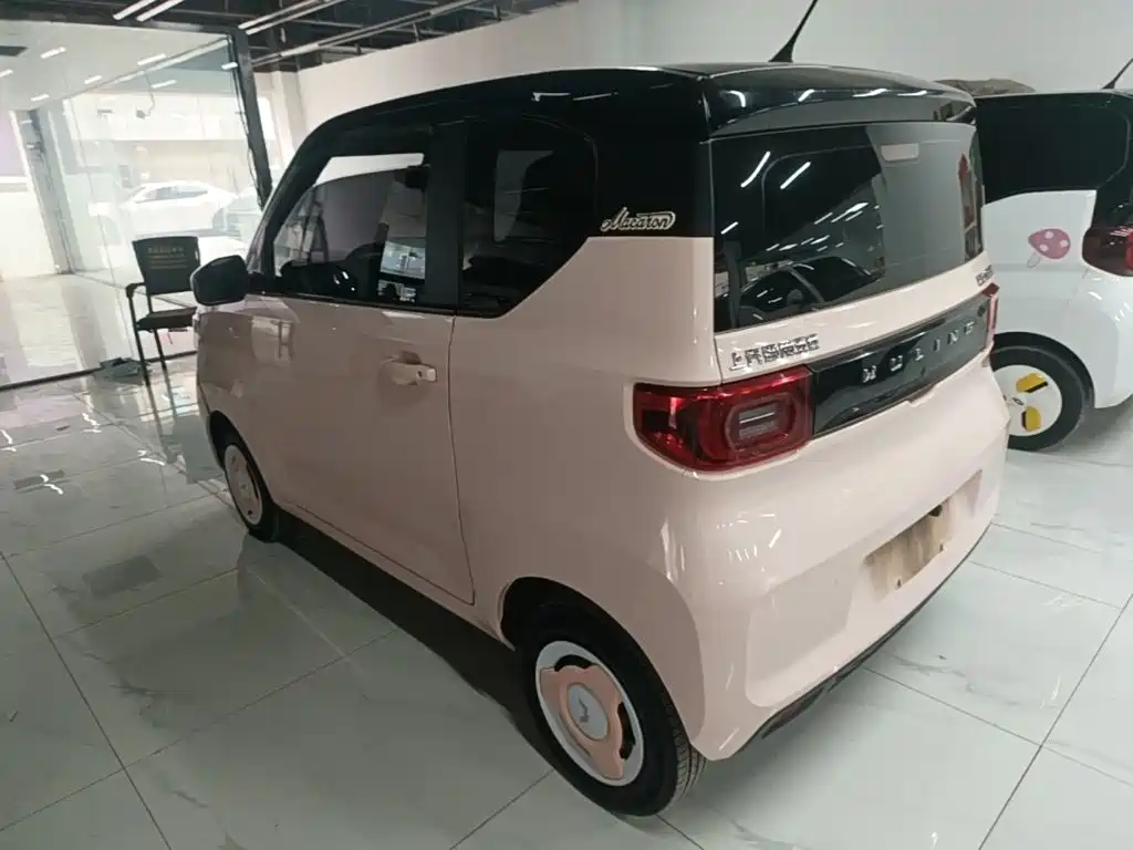 Wuling MINIEV — миниатюра 5