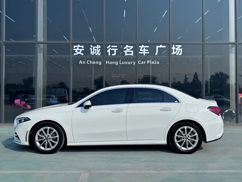 Mercedes-Benz A-Class — миниатюра 4