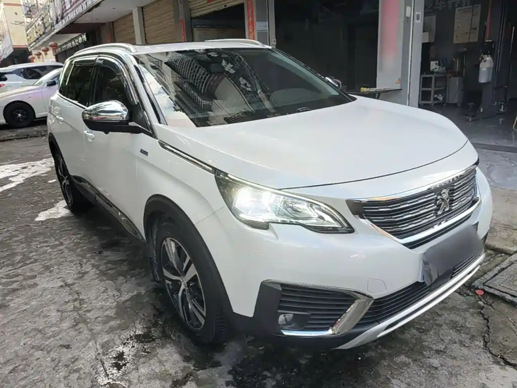 Peugeot 5008 — миниатюра 4