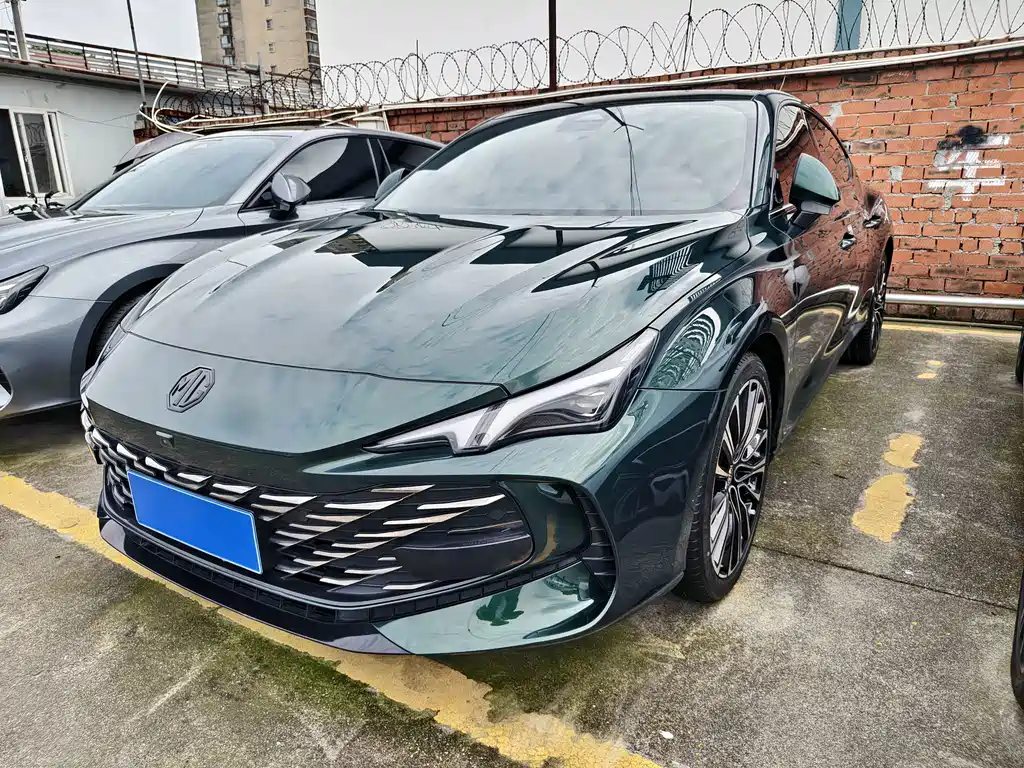 MG MG7