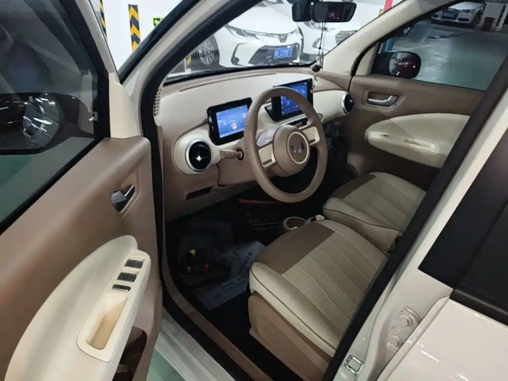 Wuling MINIEV — миниатюра 16