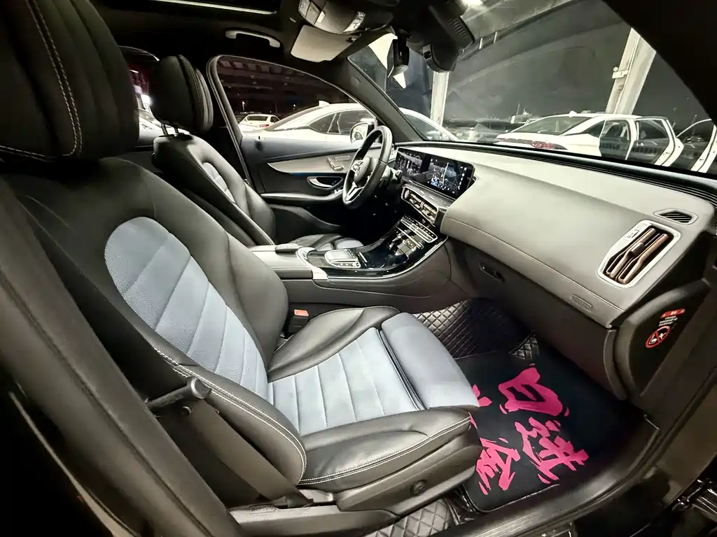 Mercedes-Benz EQC — миниатюра 11