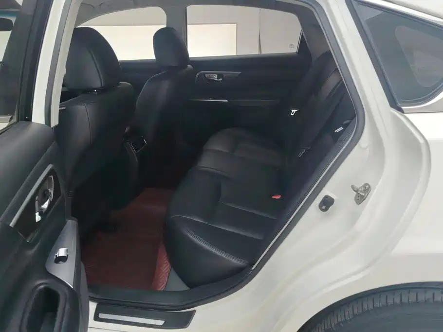Nissan Teana — миниатюра 11