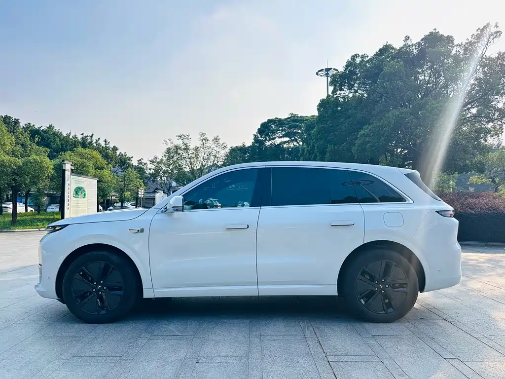 Li Auto Li L6 — миниатюра 4