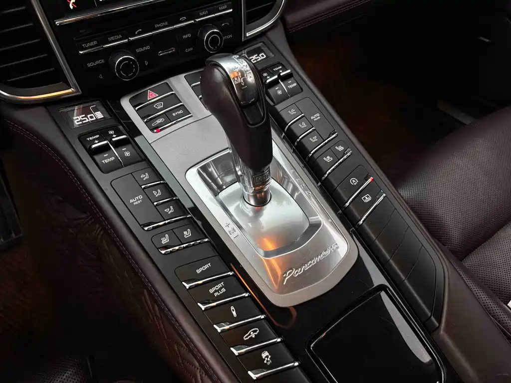 Porsche Panamera — миниатюра 13