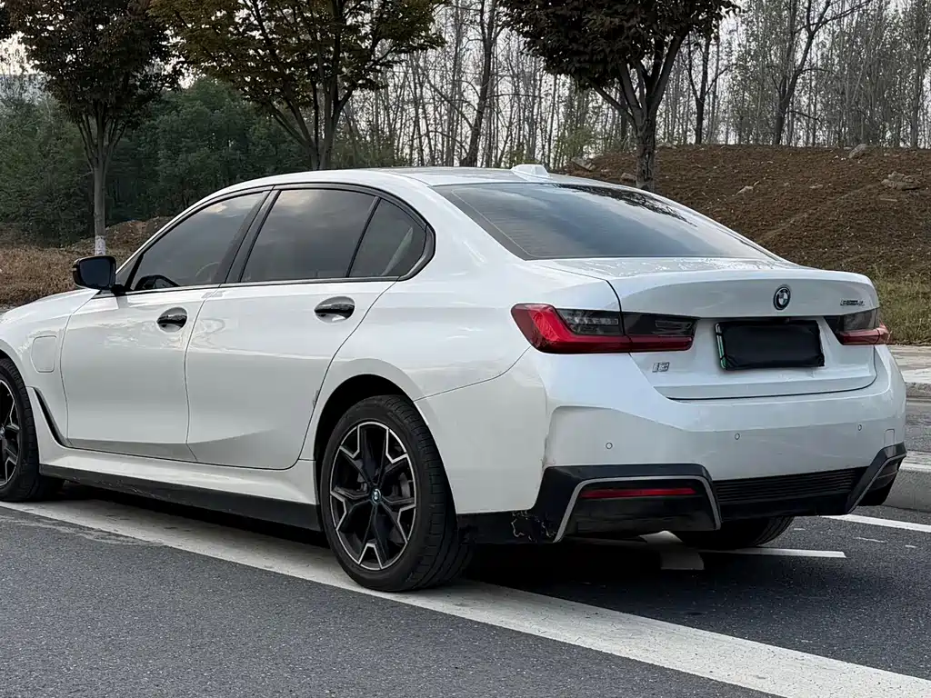 BMW i3 — миниатюра 10