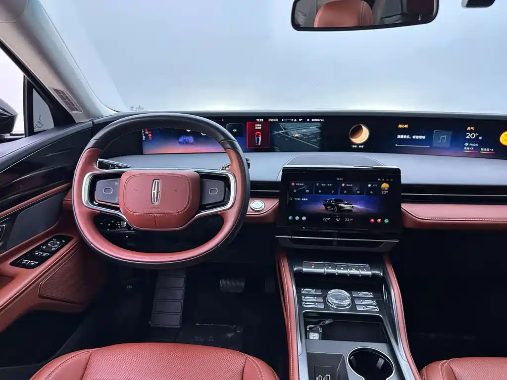 Lincoln Nautilus — миниатюра 5