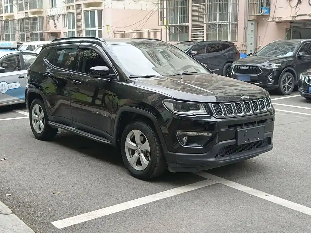 Jeep Compass — миниатюра 4