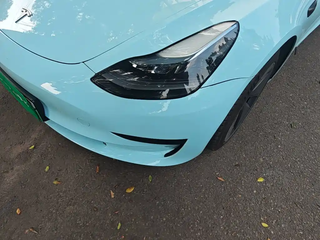 Tesla Model 3 — миниатюра 24