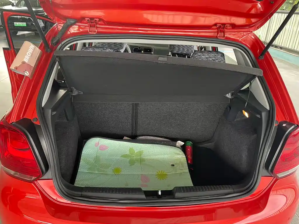 Volkswagen Polo — миниатюра 12