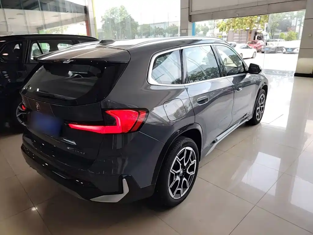 BMW X1 2025 sDrive25Li X