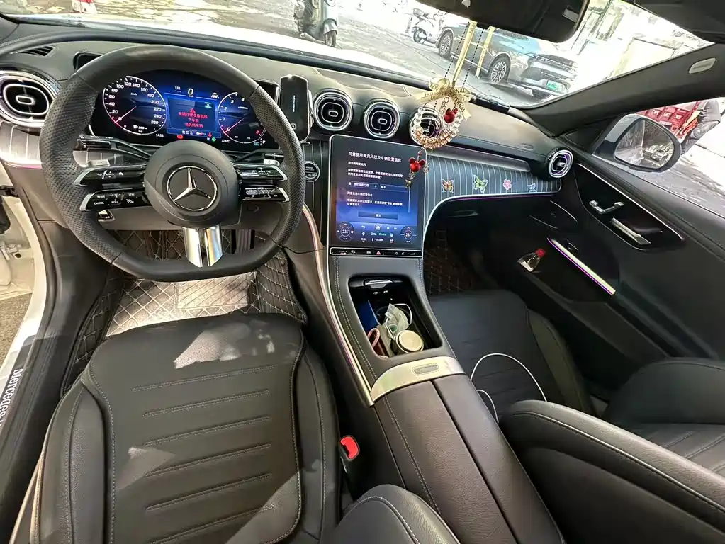 Mercedes-Benz C-Class — миниатюра 7