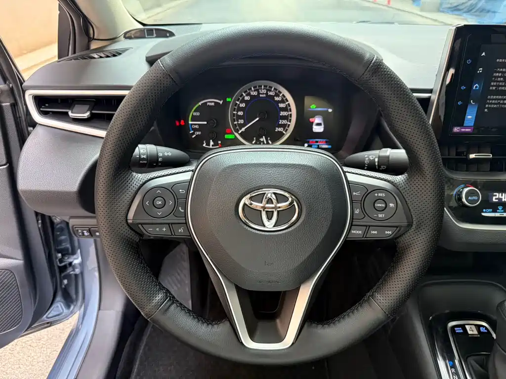 Toyota Corolla — миниатюра 11