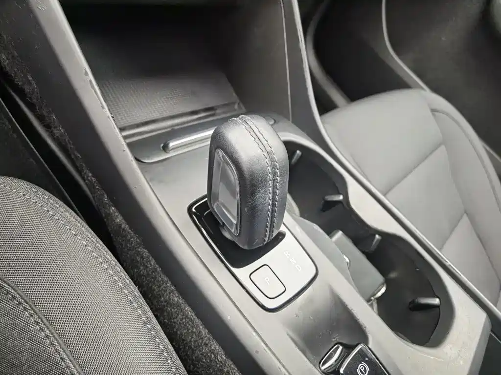 Volvo XC40 — миниатюра 13