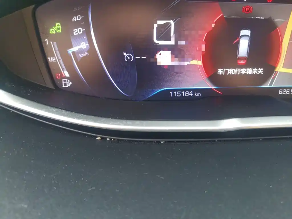 Peugeot 5008 — миниатюра 5