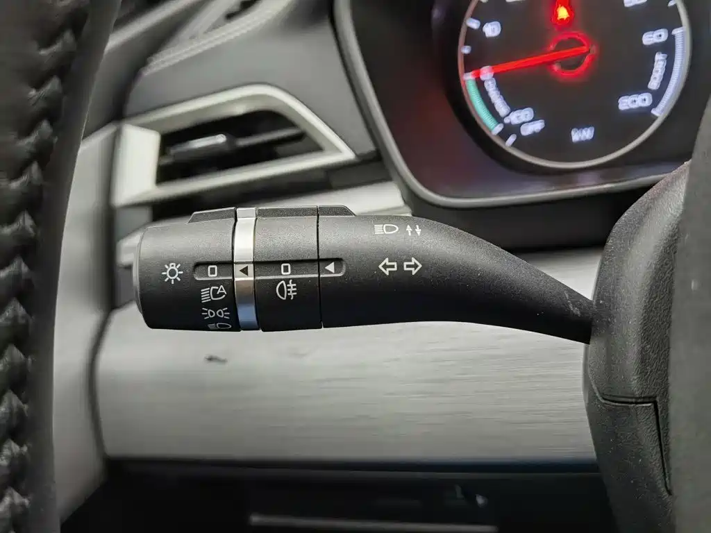 BYD Qin NEV — миниатюра 21