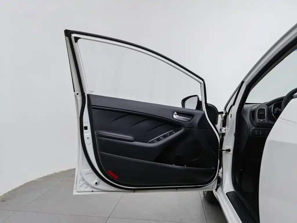 Kia K3S — миниатюра 8