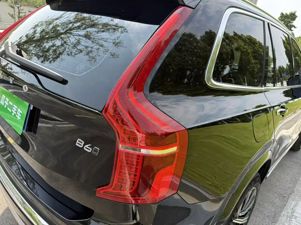 Volvo XC90 — миниатюра 8