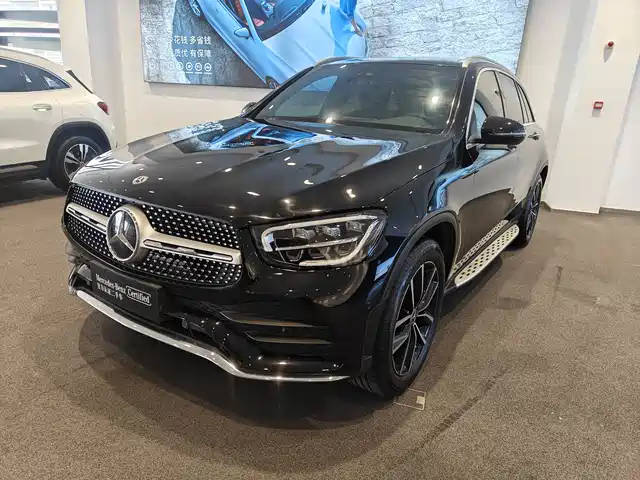 MERCEDES-BENZ GLC