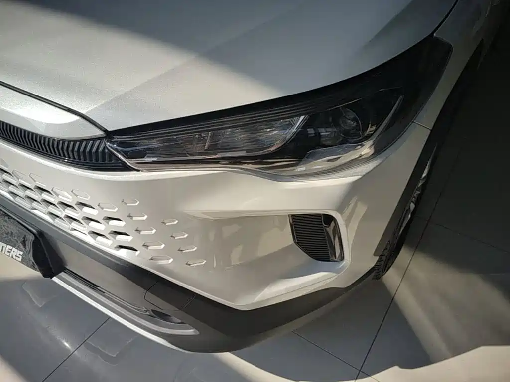 Toyota Corolla Cross — миниатюра 24