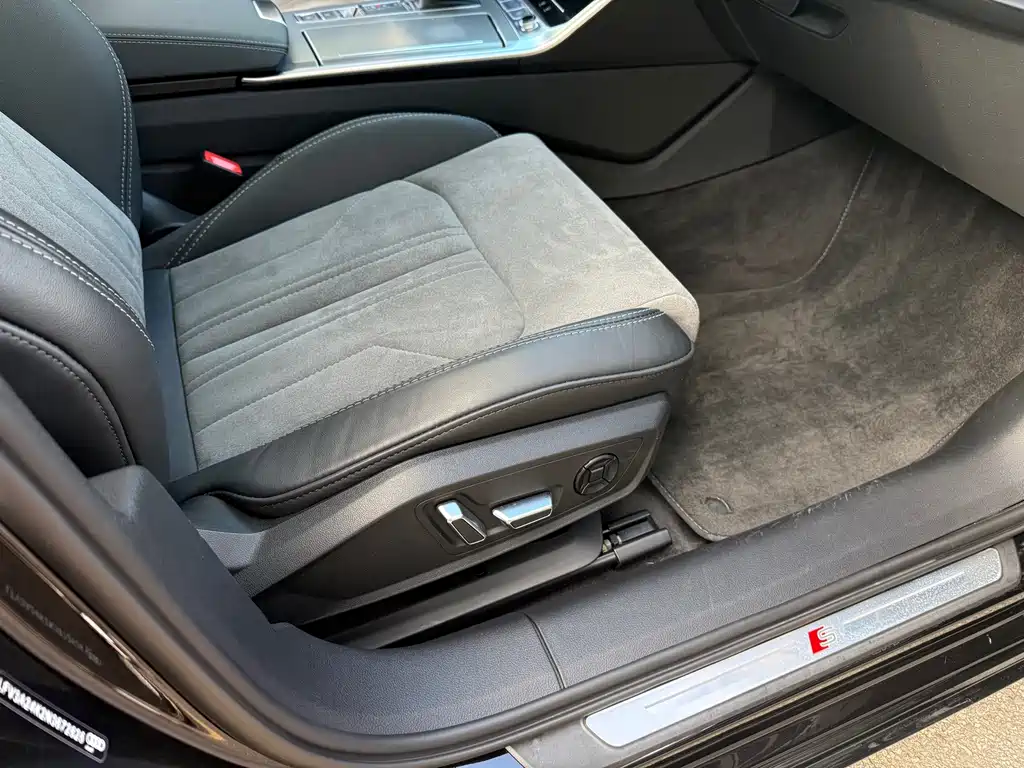 Audi A6L — миниатюра 9