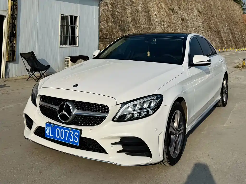 Mercedes-Benz C-Class 2021
