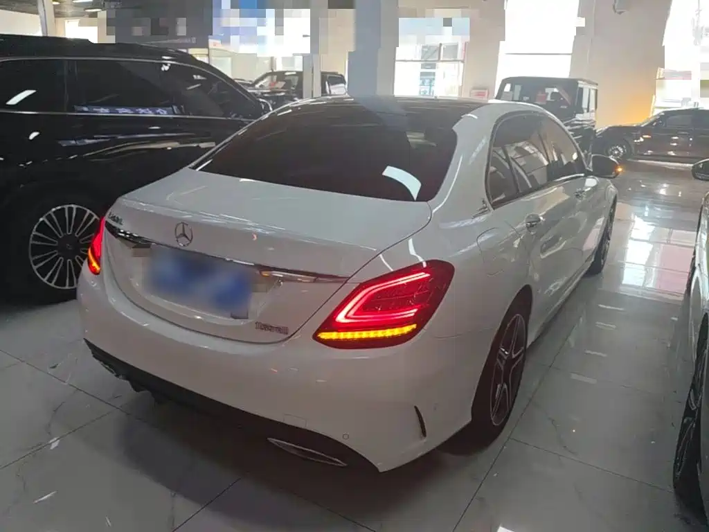 Mercedes-Benz C-Class — миниатюра 7
