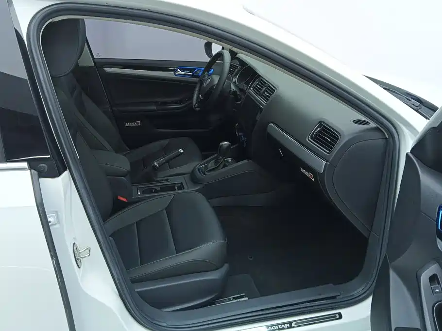Volkswagen Sagitar — миниатюра 8