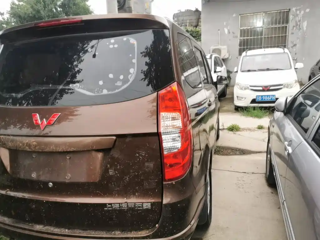 Wuling Hongguang — миниатюра 8