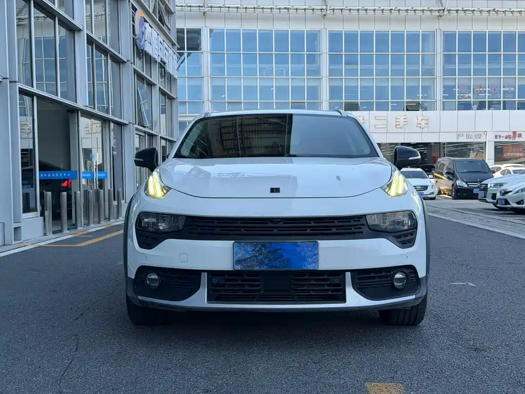 Lynk & Co 02 — миниатюра 2