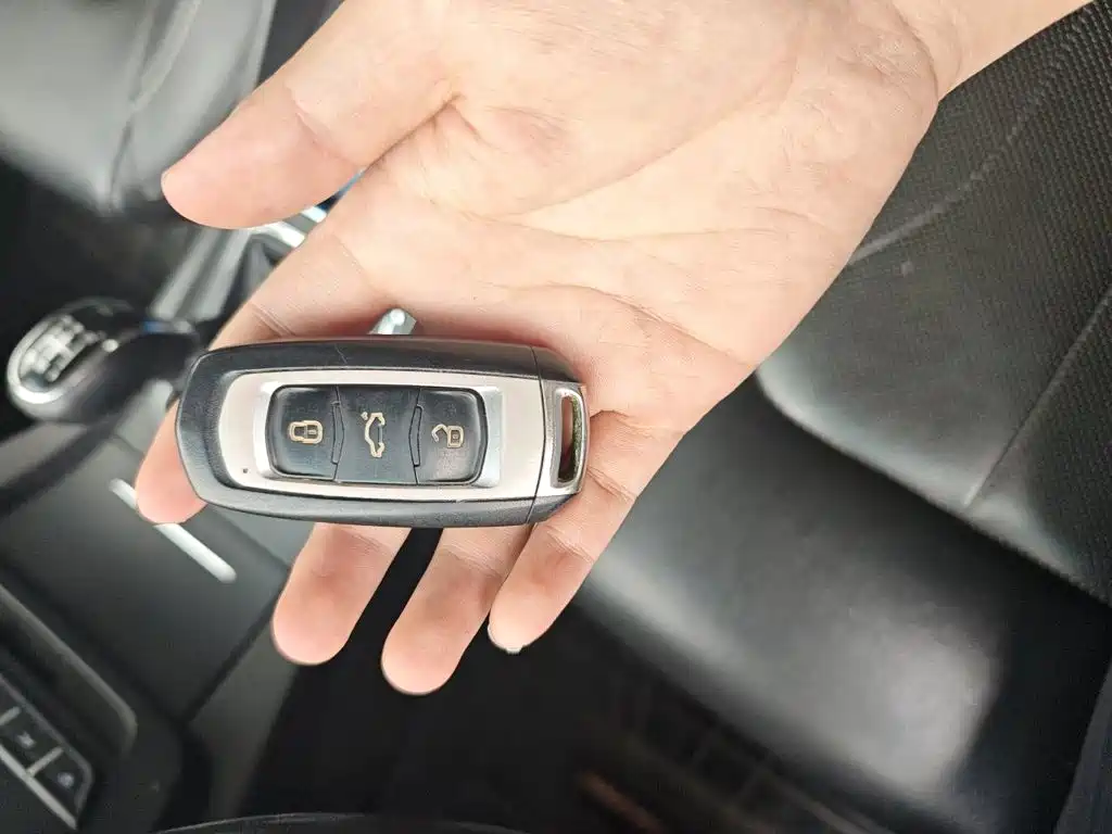 Geely Emgrand — миниатюра 9