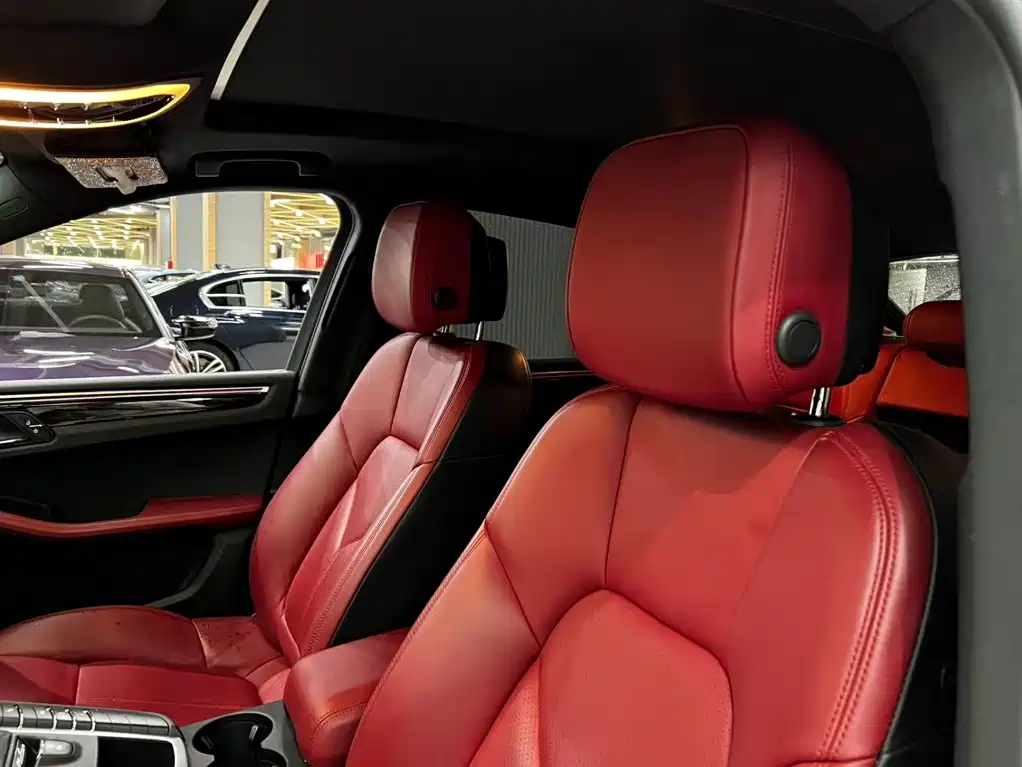 Porsche Macan — миниатюра 14