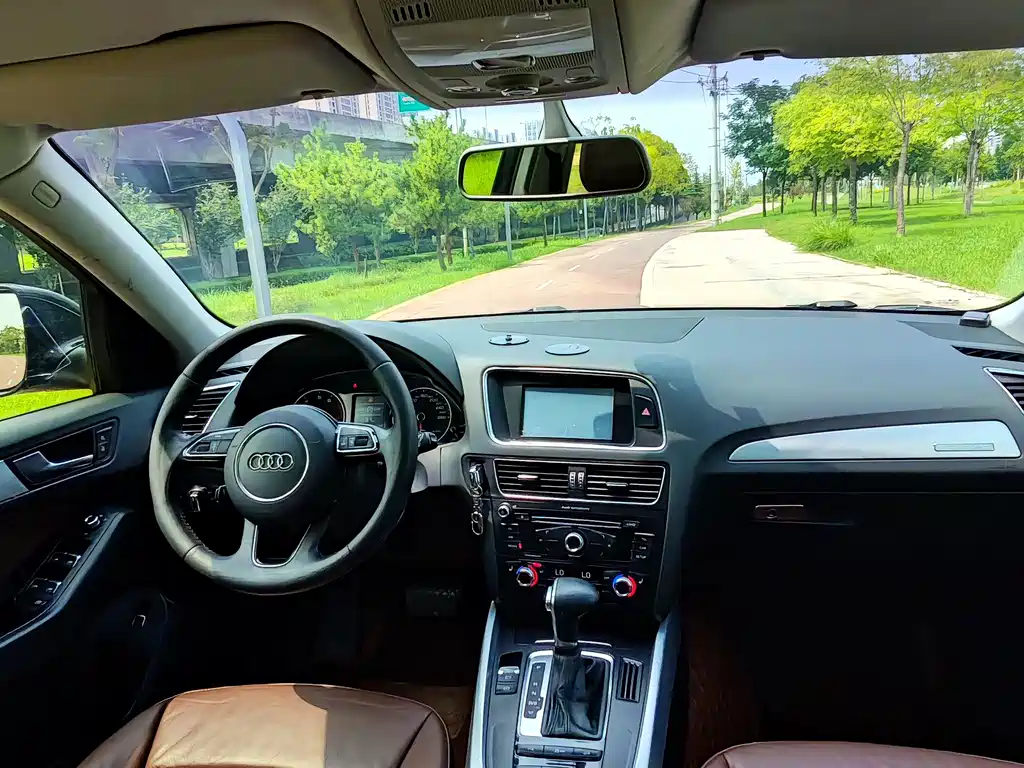 Audi Q5 — миниатюра 11