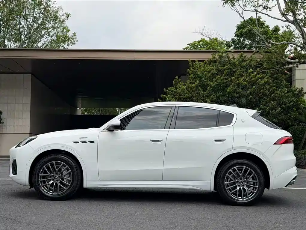 Maserati Grecale 2023 2.0T GT