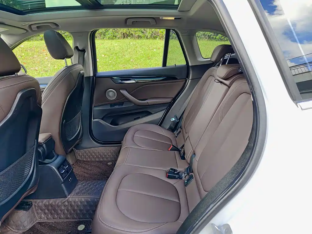 BMW X1 — миниатюра 8