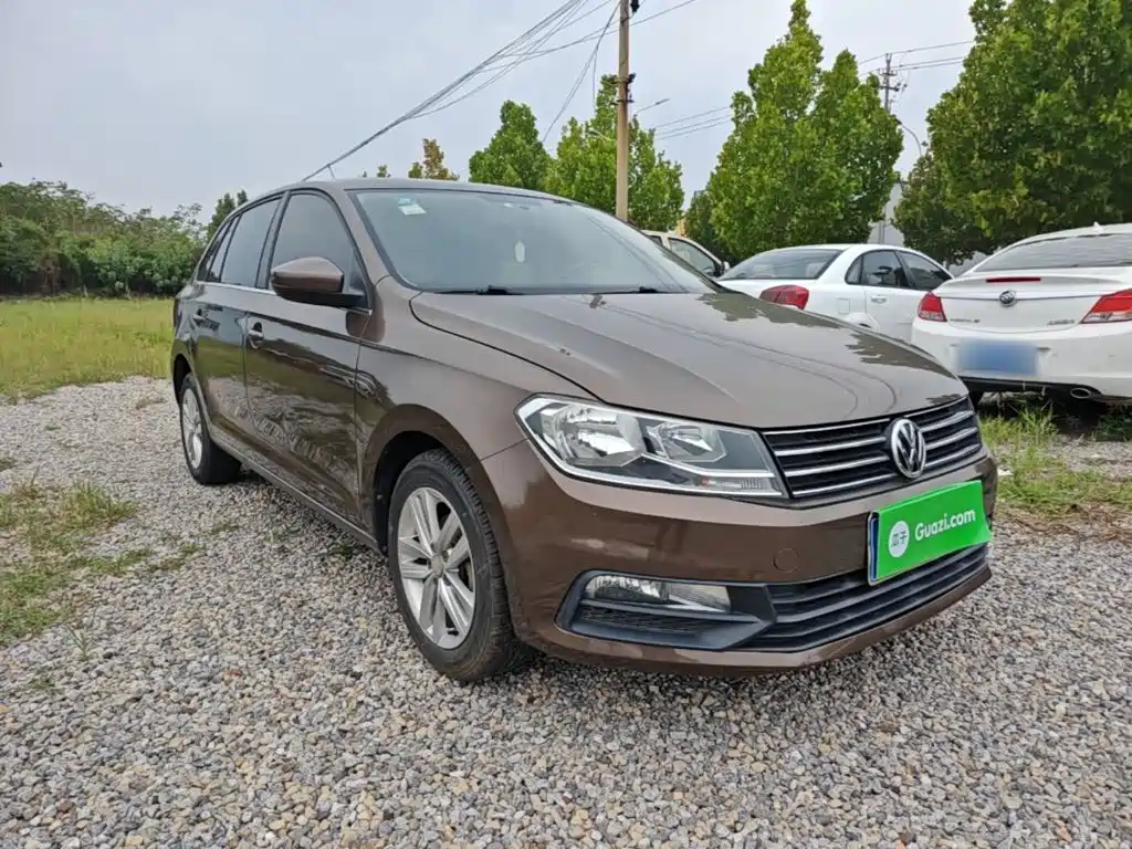 Volkswagen Santana — миниатюра 4