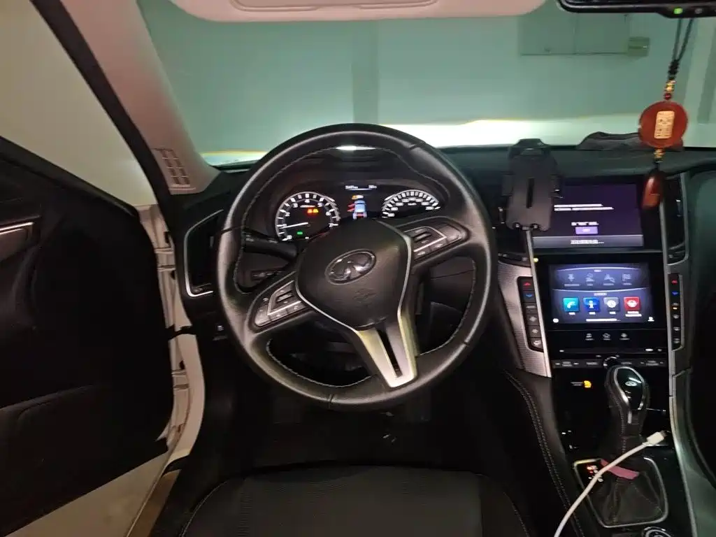 Infiniti Q50L — миниатюра 3