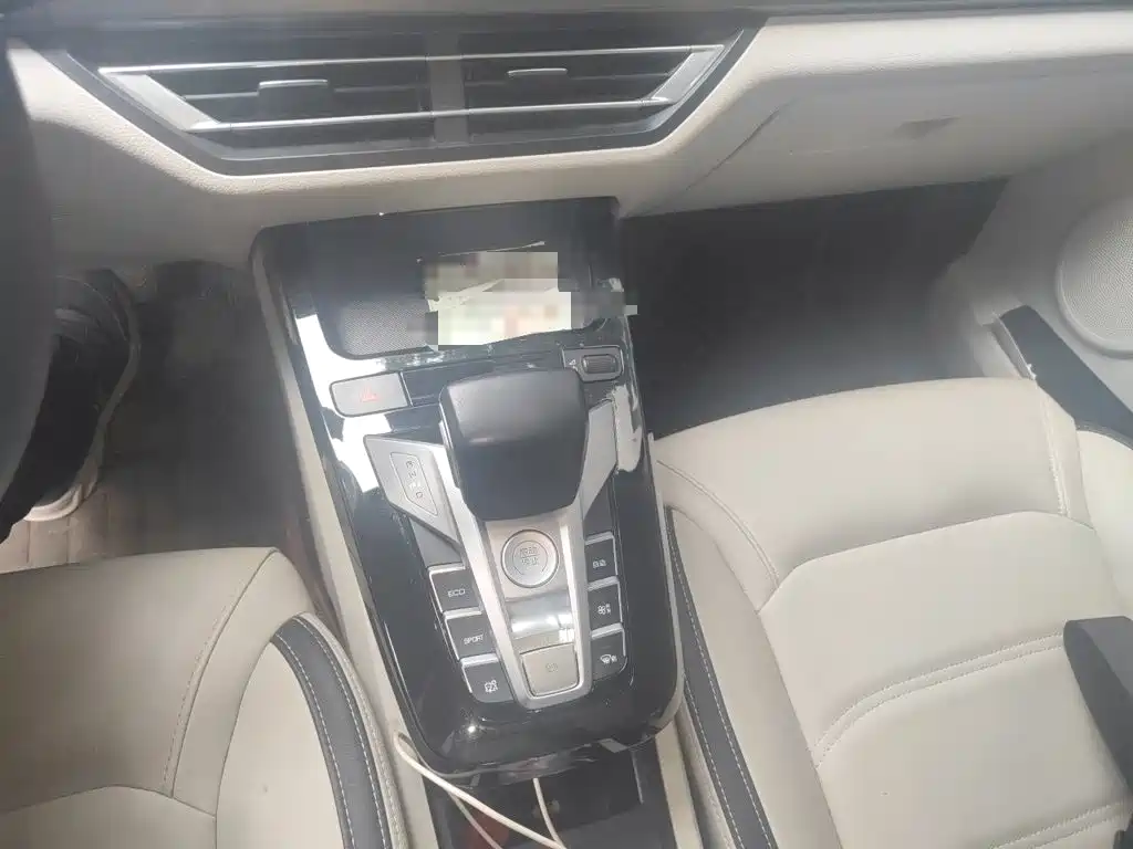 BYD Yuan Pro — миниатюра 15