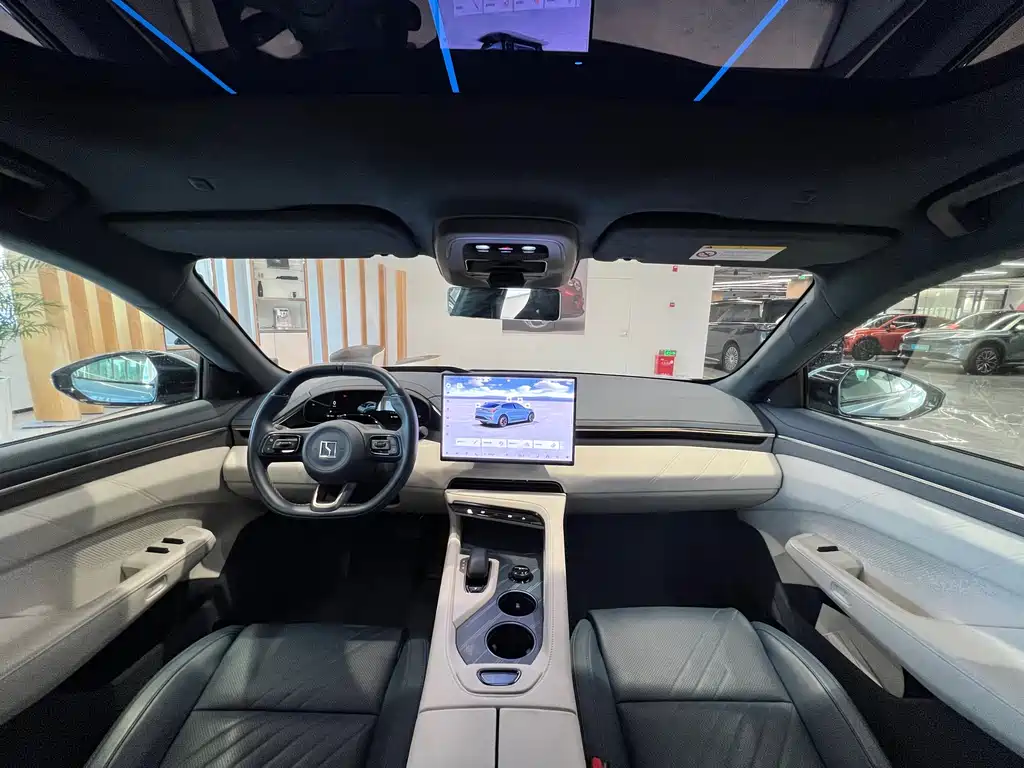 ZEEKR EXTREME KRYPTON 001