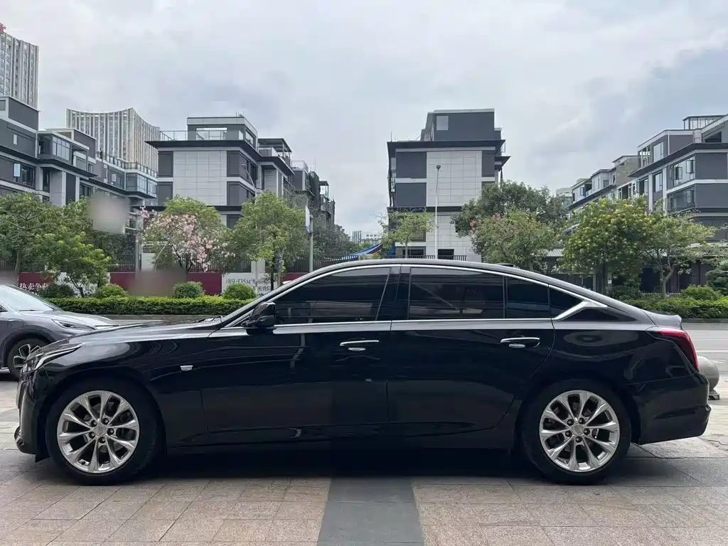 Cadillac CT5 — миниатюра 8